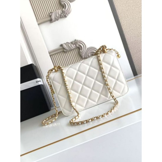 Replica Borsa Chanel 25A Mini/Piccola Flap con Catena Dorata AS2649 AS2615 Bianco Imitazioni Replica Borsa Chanel 25A Mini/Piccola Flap con Catena Dorata AS2649 AS2615 Bianco