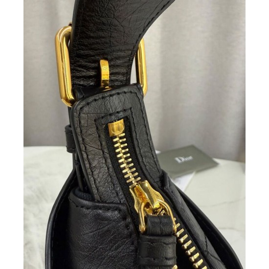 Replica borse griffate Dior Voyage Flat Half Moon Macrocannage Piccola/Grande Nera Imitazioni Replica borse griffate Dior Voyage Flat Half Moon Macrocannage Piccola/Grande Nera