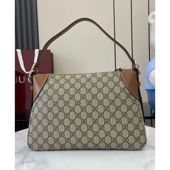 Replica Borsa a tracolla media Gucci serie GG Emblem 815216 Marrone