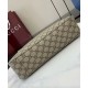 Replica Borsa a tracolla media Gucci serie GG Emblem 815216 Marrone
