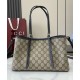 Replica Borsa tote piccola Gucci GG Emblem 815214 Nero Imitazioni Replica Borsa tote piccola Gucci GG Emblem 815214 Nero