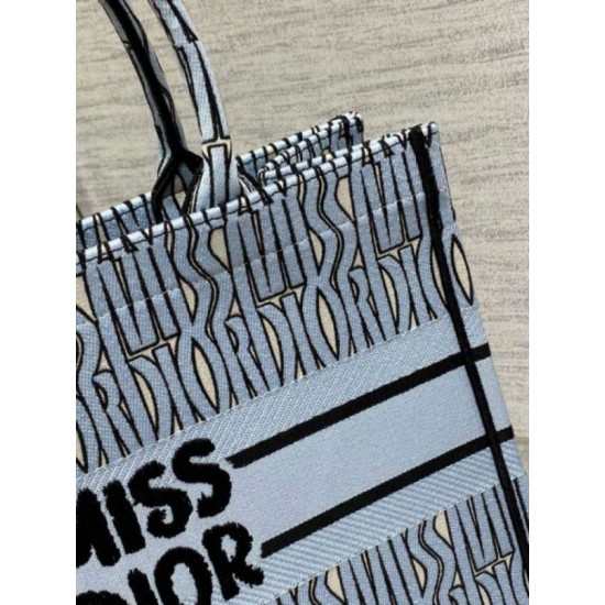 Replica Perfette Borse  Dior Media Book Tote Bag Blu Miss Dior Allover Embroidery imitazioni
