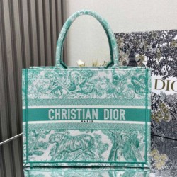 replica Dior media Dioriviera Book Tote Aquamarina Ricamo Toile de Jouy qualità specchio Replica Perfette Dior media Dioriviera Book Tote Aquamarina Ricamo Toile de Jouy imitazioni