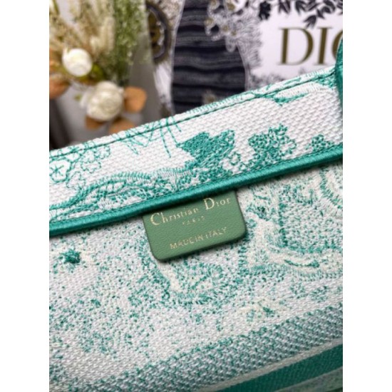 replica Dior media Dioriviera Book Tote Aquamarina Ricamo Toile de Jouy qualità specchio Replica Perfette Dior media Dioriviera Book Tote Aquamarina Ricamo Toile de Jouy imitazioni