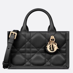 Replica Perfette Dior Mini Book Tote Bag con Tracolla Nera Macrocannage Pelle di Vitello imitazioni