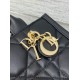 Dior Mini Book Tote Bag con Tracolla Nera Macrocannage Pelle di Vitello Replica Replica Perfette Dior Mini Book Tote Bag con Tracolla Nera Macrocannage Pelle di Vitello imitazioni