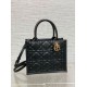 replica Dior piccola book tote con tracolla Pelle di vitello macrocannage nera qualità specchio Replica Perfette Dior piccola book tote con tracolla Pelle di vitello macrocannage nera imitazioni