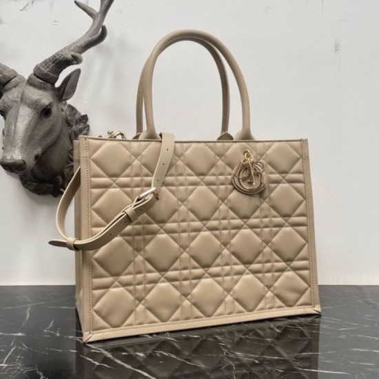 Dior Medium Book Tote Bag con tracolla Beige Macrocannage Replica Replica Perfette Dior Medium Book Tote Bag con tracolla Beige Macrocannage imitazioni