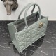 Dior Medium Book Tote Bag con tracolla Grigio Macrocannage Replica Replica Perfette Dior Medium Book Tote Bag con tracolla Grigio Macrocannage imitazioni