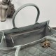 Dior Medium Book Tote Bag con tracolla Grigio Macrocannage Replica Replica Perfette Dior Medium Book Tote Bag con tracolla Grigio Macrocannage imitazioni