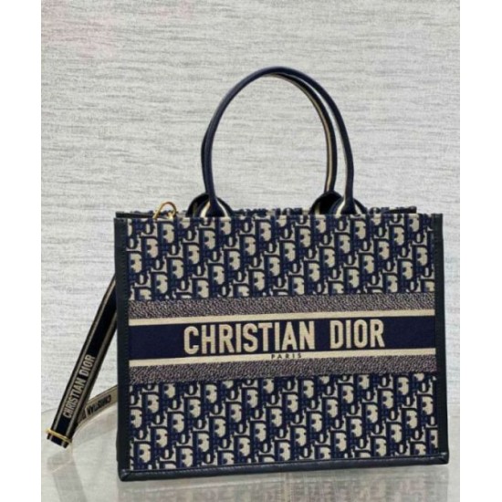 Bora Pari replica tote Dior media per libri con tracolla in tela blu Dior Oblique qualità specchio Replica Perfette Bora Pari tote Dior media per libri con tracolla in tela blu Dior Oblique imitazioni