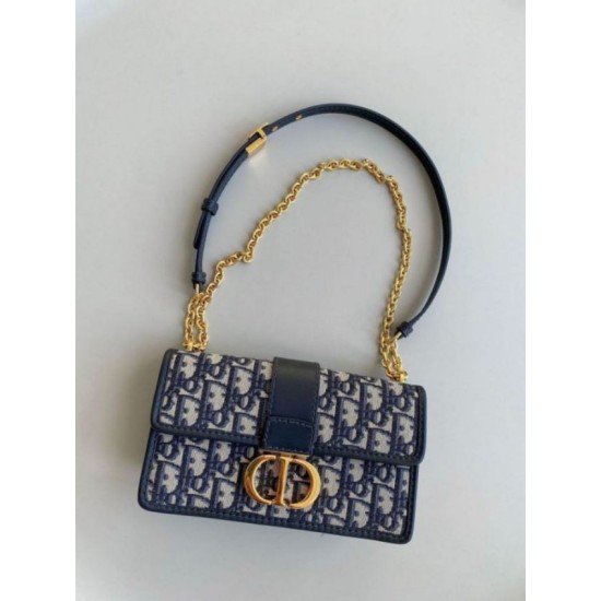 Replica Perfette Borsa Dior 30 Montaigne East-West con catena Jacquard obliquo blu imitazioni