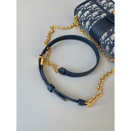 Replica Perfette Borsa Dior 30 Montaigne East-West con catena Jacquard obliquo blu imitazioni