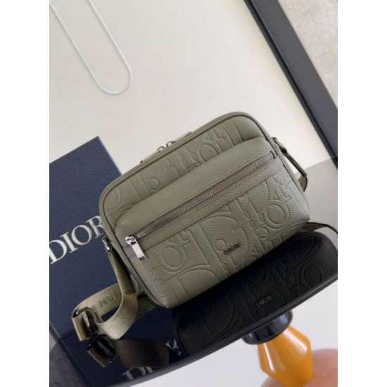 Dior Rider 2.0 Borsa a tracolla con cerniera Khaki Gravity Replica Replica Perfette Dior Rider 2.0 Borsa a tracolla con cerniera Khaki Gravity imitazioni