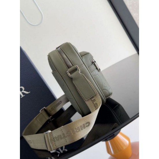 Dior Rider 2.0 Borsa a tracolla con cerniera Khaki Gravity Replica Replica Perfette Dior Rider 2.0 Borsa a tracolla con cerniera Khaki Gravity imitazioni