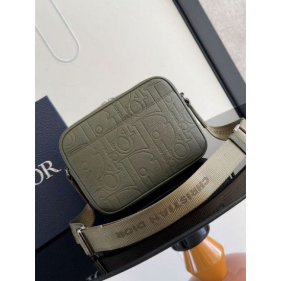 Dior Rider 2.0 Borsa a tracolla con cerniera Khaki Gravity Replica Replica Perfette Dior Rider 2.0 Borsa a tracolla con cerniera Khaki Gravity imitazioni