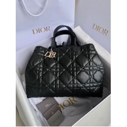 Borse grande Dior Toujours Pelle di vitello Macrocannage nera
