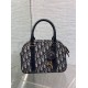 Replica Perfetta bowling media Dior D-Vibe Bowling media Jacquard blu obliquo Replica Perfetta bowling media Dior D-Vibe Bowling media Jacquard blu obliquo