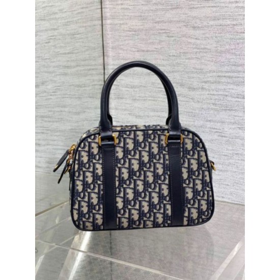 Replica Perfetta bowling media Dior D-Vibe Bowling media Jacquard blu obliquo Replica Perfetta bowling media Dior D-Vibe Bowling media Jacquard blu obliquo