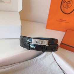 Replica Pari Cintura Hermès Kelly 18 Diamond Nero Alligatore Lucido Replica Pari Cintura Hermès Kelly 18 Diamond Nero Alligatore Lucido