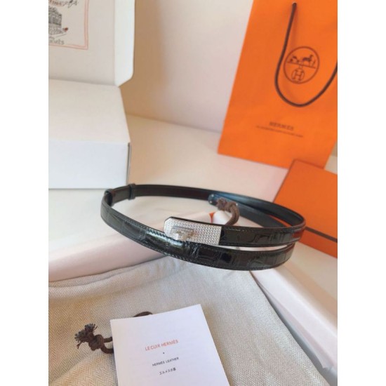 Replica Pari Cintura Hermès Kelly 18 Diamond Nero Alligatore Lucido Replica Pari Cintura Hermès Kelly 18 Diamond Nero Alligatore Lucido