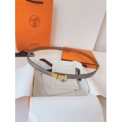 Cintura Hermès Kelly 18 in alligatore lucido color tourterelle Cintura Hermès Kelly 18 in alligatore lucido color tourterelle