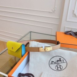 Replica Cintura Hermès Kelly Pocket 18 Biscuit e Pelle di Vitello Epsom Soufré Imitazioni Replica Cintura Hermès Kelly Pocket 18 Biscuit e Pelle di Vitello Epsom Soufré