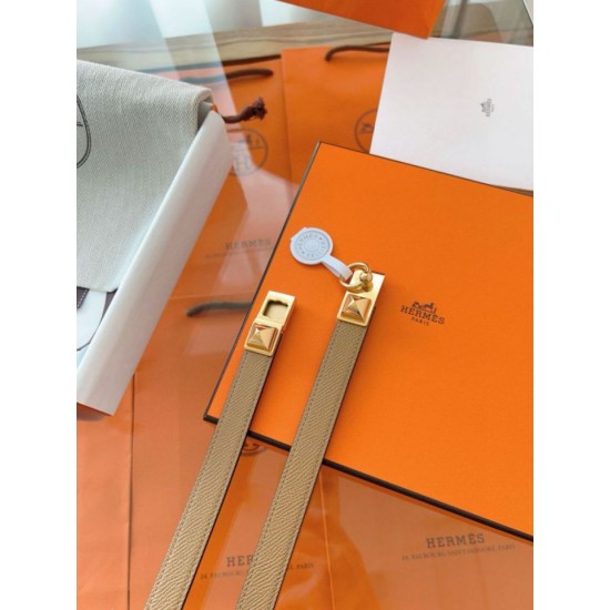Replica Borsa Cintura Hermès Rivale 18 con fibbia Rivale pelle di vitello Epsom Chai Replica Cintura Hermès Rivale 18 con fibbia Rivale pelle di vitello Epsom Chai