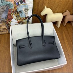 Replica Borsa a spalla Hermès Birkin Light 29 nera in pelle di vitello Swift Replica Borsa a spalla Hermès Birkin Light 29 nera in pelle di vitello Swift