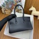 Replica Borsa a spalla Hermès Birkin Light 29 nera in pelle di vitello Swift Replica Borsa a spalla Hermès Birkin Light 29 nera in pelle di vitello Swift