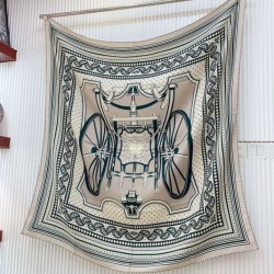 Replica Borsa Scialle Hermès Tourterelle Phaeton's Wheels Bandana 140 Imitazioni Replica Borsa Scialle Hermès Tourterelle Phaeton's Wheels Bandana 140