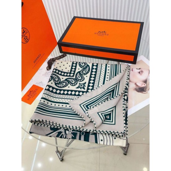 Replica Borsa Scialle Hermès Tourterelle Phaeton's Wheels Bandana 140 Imitazioni Replica Borsa Scialle Hermès Tourterelle Phaeton's Wheels Bandana 140