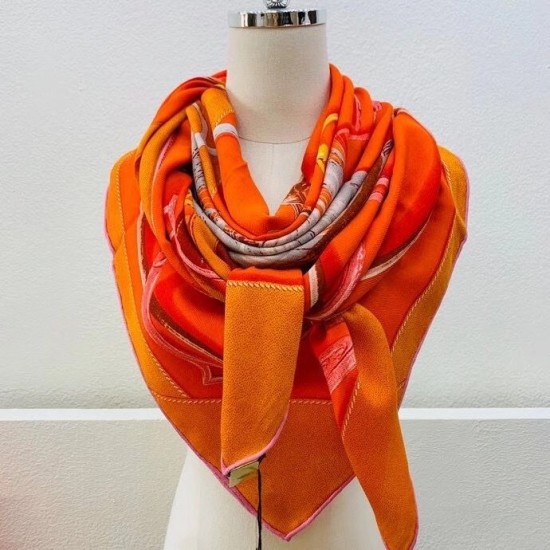 Replica falso Scialle Hermes Orange Projets Carres 140 Replica falso Scialle Hermes Orange Projets Carres 140
