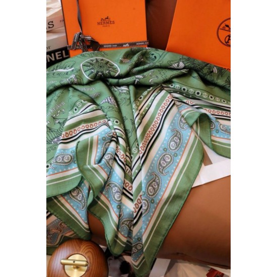 Replica Borsa Scialle Hermès Verde Nautical Tattoos Bandana 140 Imitazioni Replica Borsa Scialle Hermès Verde Nautical Tattoos Bandana 140