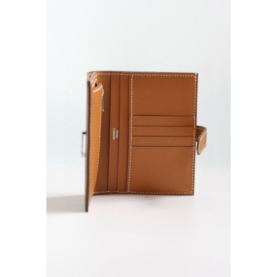 Replica Pari Portafoglio compatto Hermès Bearn fatto a mano in pelle di vitello Epsom oro Imitazioni Replica Pari Portafoglio compatto Hermès Bearn fatto a mano in pelle di vitello Epsom oro