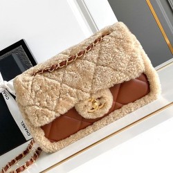 Borse con patta in pelle di agnello shearling AS5149 Beige