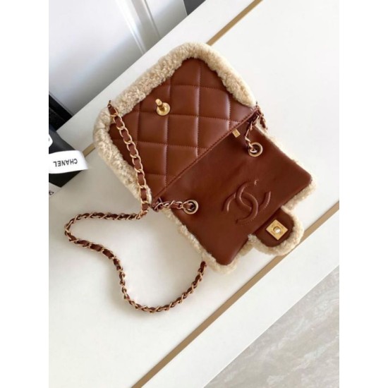 Dettagli perfetti Borse Replica mini con patta in pelle di agnello shearling AS5148 Beige qualità specchio Replica Perfette Dettagli perfetti Borse mini con patta in pelle di agnello shearling AS5148 Beige imitazioni