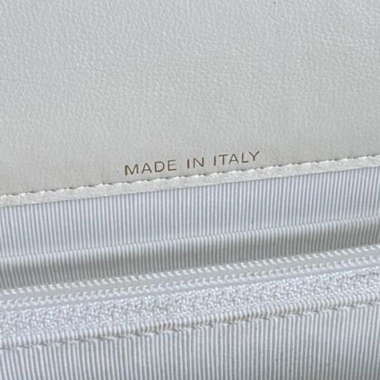 Borsa Woc 24B Trendy CC con patta AP4184 Bianca Replica Replica Perfette Borsa Woc 24B Trendy CC con patta AP4184 Bianca imitazioni