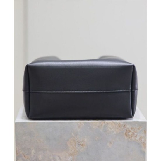 Replica Perfette YSL Saint Laurent Paris Vii Pochon In Pelle Di Agnello Nero imitazioni