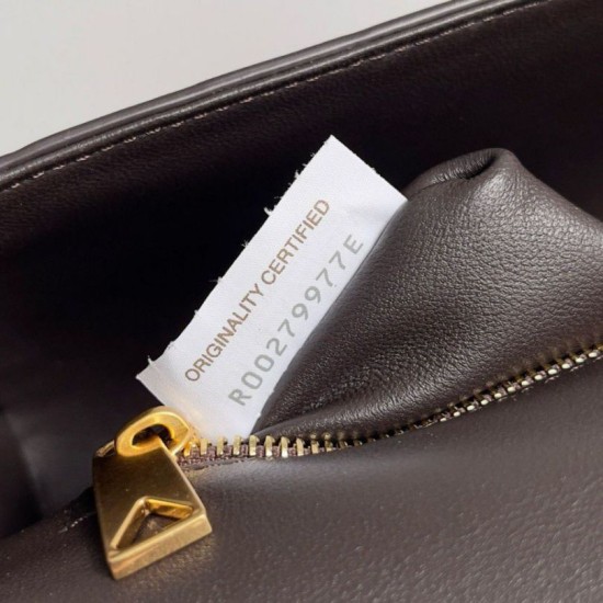 Borsa a tracolla Mini Andiamo Bottega Veneta agnello intrecciata fondente Replica Replica Perfette Borsa a tracolla Mini Andiamo Bottega Veneta agnello intrecciata fondente imitazioni