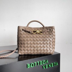 Borsa piccola Bottega Veneta Andiamo Praline Intrecciato agnello Replica Replica Perfette Borsa piccola Bottega Veneta Andiamo Praline Intrecciato agnello imitazioni