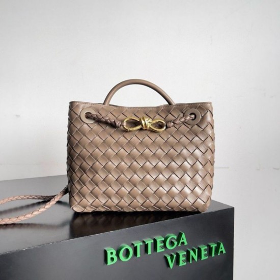 Borsa piccola Bottega Veneta Andiamo Praline Intrecciato agnello Replica Replica Perfette Borsa piccola Bottega Veneta Andiamo Praline Intrecciato agnello imitazioni