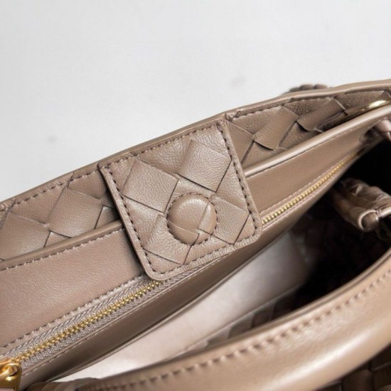 Borsa piccola Bottega Veneta Andiamo Praline Intrecciato agnello Replica Replica Perfette Borsa piccola Bottega Veneta Andiamo Praline Intrecciato agnello imitazioni