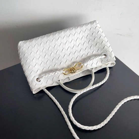 Replica Perfette Bottega Veneta Andiamo Piccolo East/West Borsa Agnello Intrecciata Bianca imitazioni