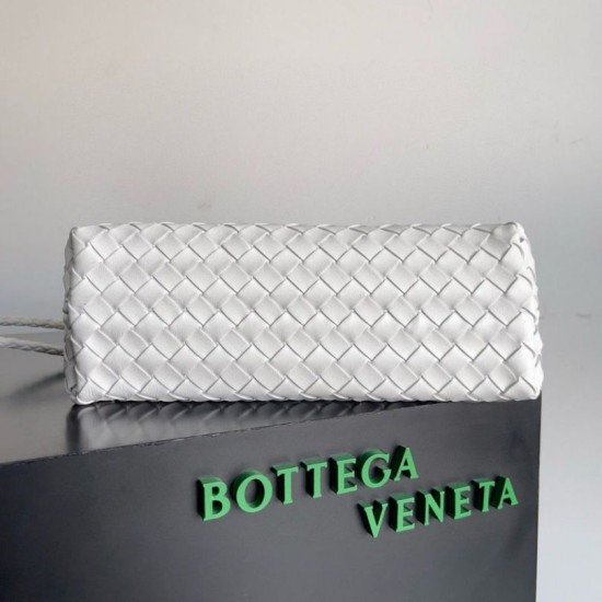 Replica Perfette Bottega Veneta Andiamo Piccolo East/West Borsa Agnello Intrecciata Bianca imitazioni