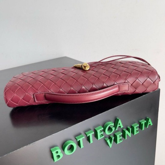 Pochette Andiamo di Bottega Veneta con Manico Agnello Intrecciato Barolo Replica Replica Perfette Pochette Andiamo di Bottega Veneta con Manico Agnello Intrecciato Barolo imitazioni