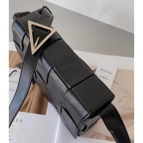 Replica Perfette Bottega Veneta Cassett Borsa vitello stropicciata nera imitazioni