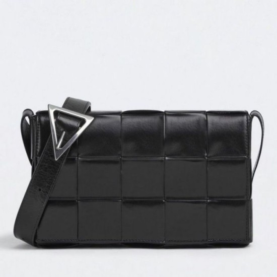Replica Perfette Bottega Veneta Cassett Borsa vitello stropicciata nera imitazioni