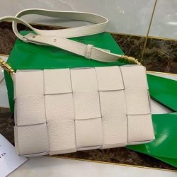 Bottega Veneta Cassette Borsa Bianco Granato Replica Replica Perfette Bottega Veneta Cassette Borsa Bianco Granato imitazioni