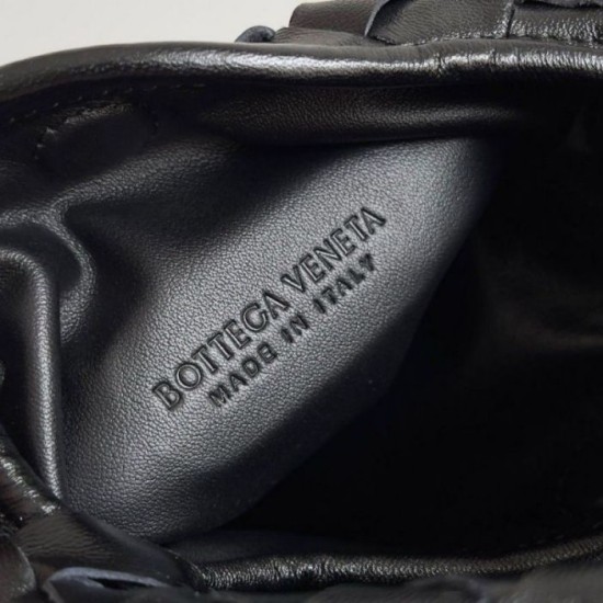 Bottega Veneta Mini Hop Borsa vitello intrecciata nera Replica Replica Perfette Bottega Veneta Mini Hop Borsa vitello intrecciata nera imitazioni